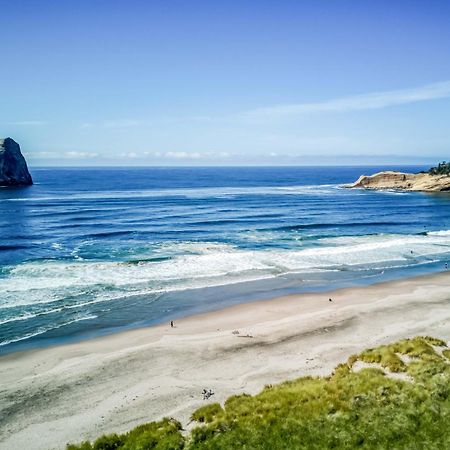 A Mermaids Dream Pacific City Exterior photo